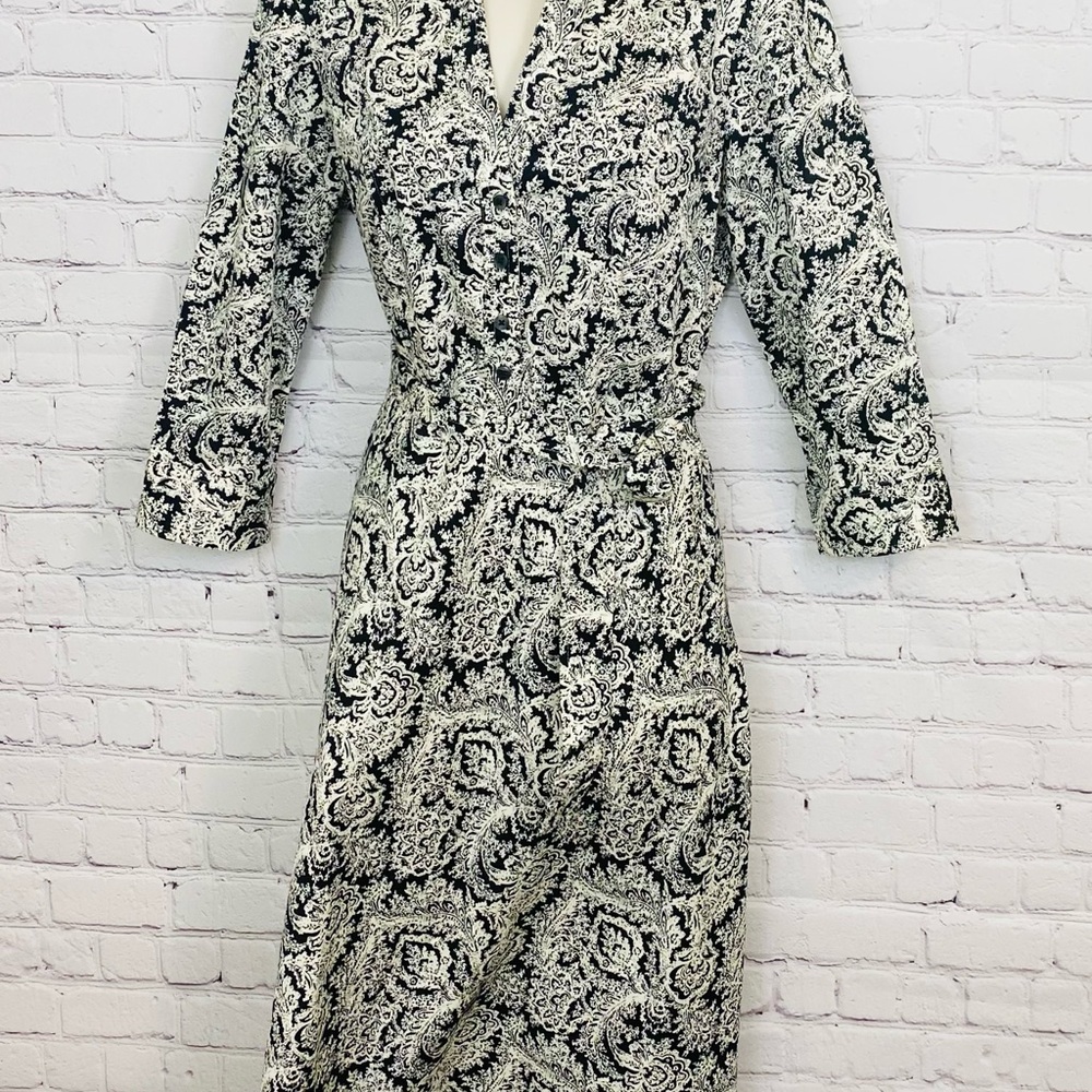 Ann Taylor black/white side zip dress sz 6